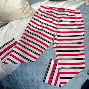 Women’s striped capris black pink white size 8 like new